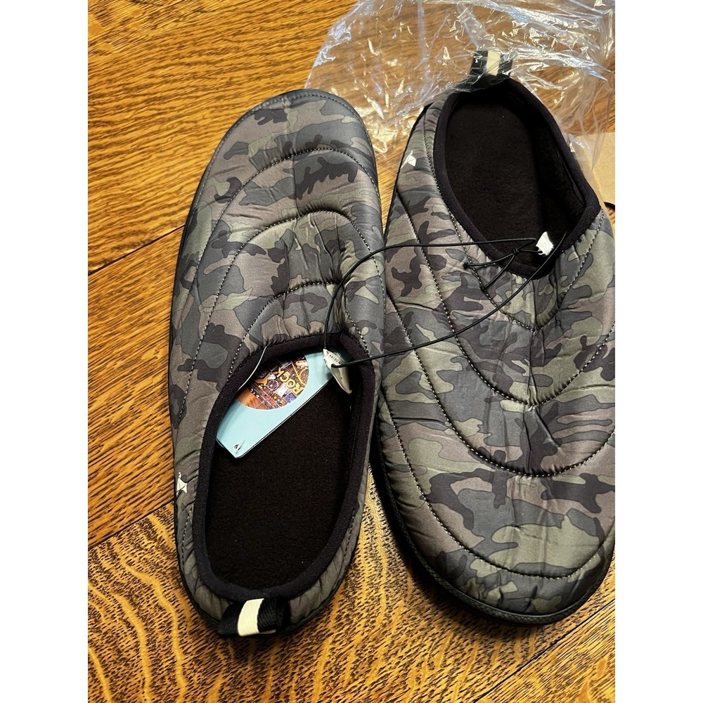 ROCKDOVE Men's Camouflage Quilted Trail-Therm Memory‎ Foam Slippers US 9-10 NEW